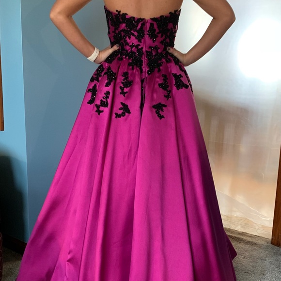 Prom Dress - Picture 3 of 7